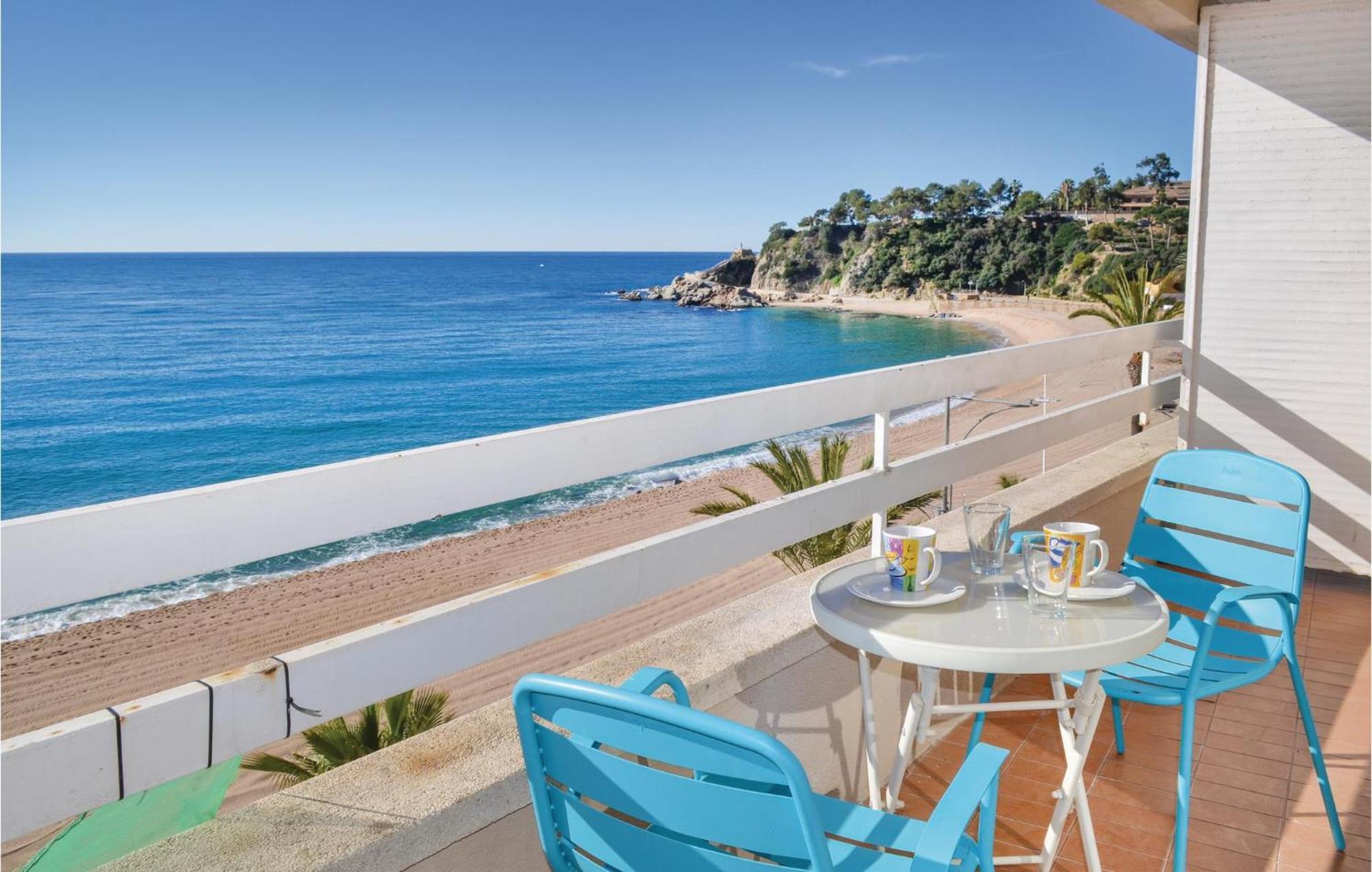 3 Bedroom Beautiful Apartment In Lloret De Mar Exterior photo