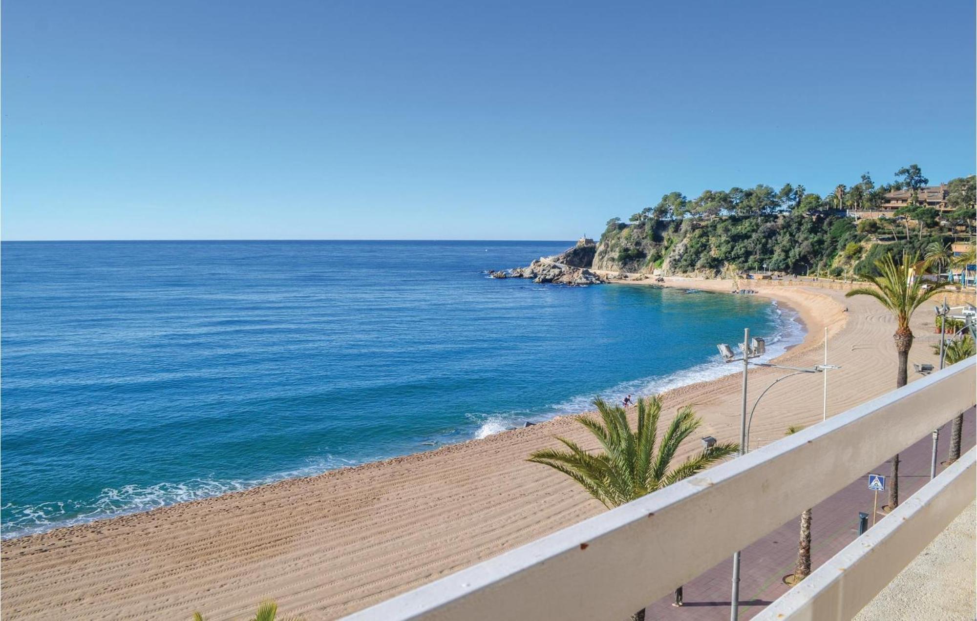 3 Bedroom Beautiful Apartment In Lloret De Mar Exterior photo